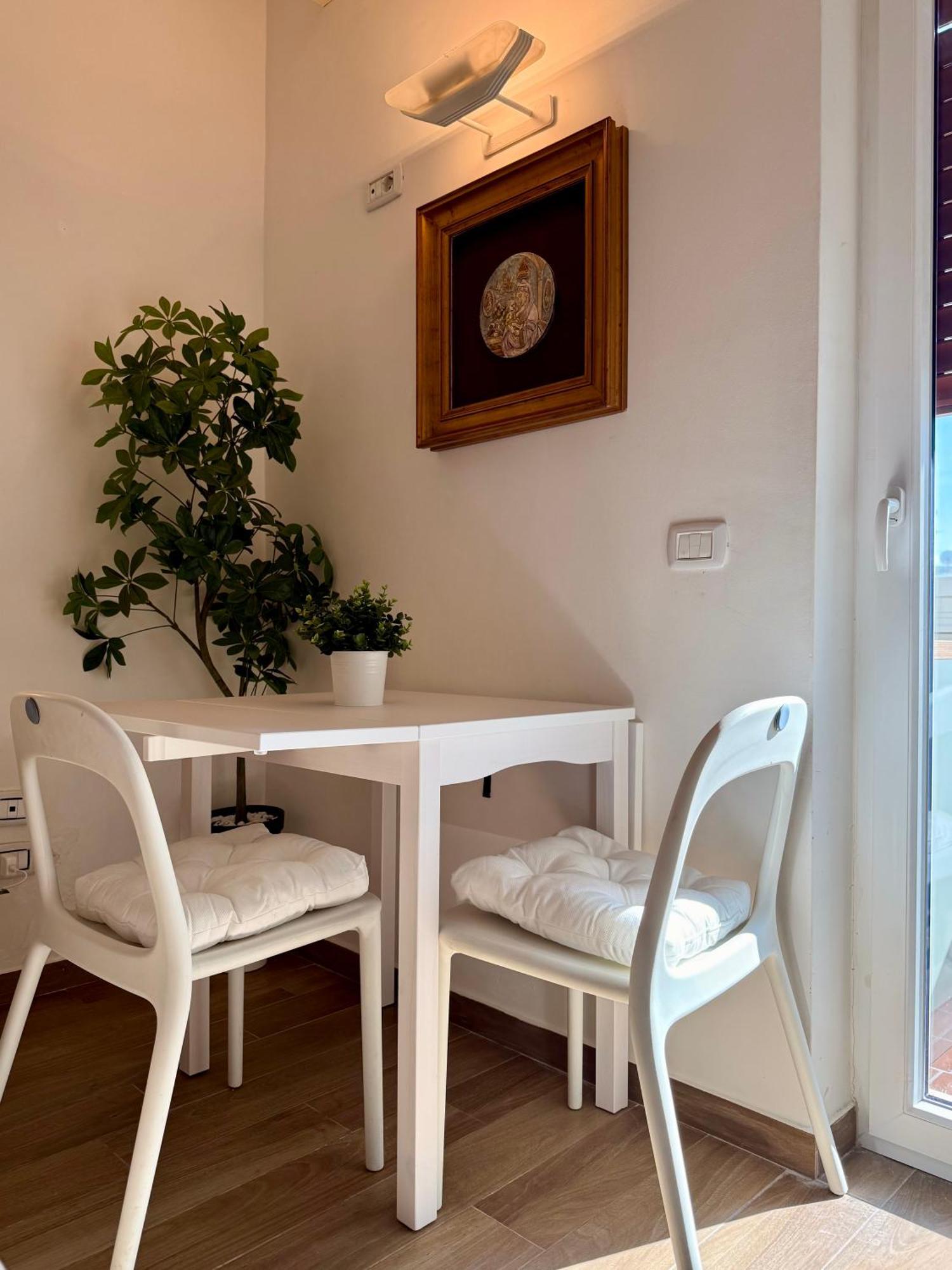 Loft Corso Trieste Free Parking & Kitchen Bari Exterior photo
